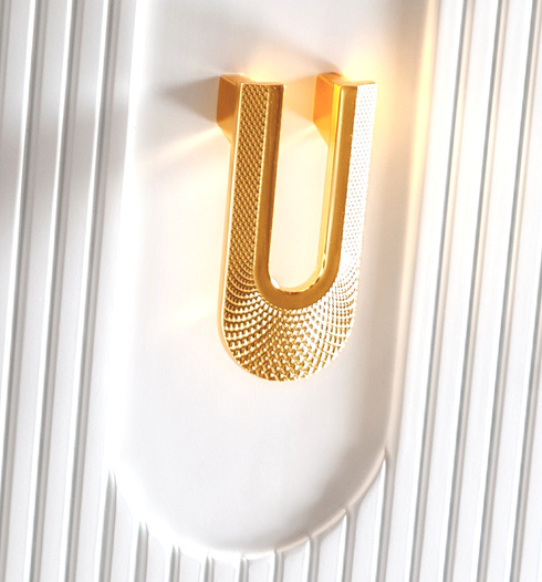 Szafka ryflowana na nózkach Sanitti Stripes 60 biała uchwyt złoty