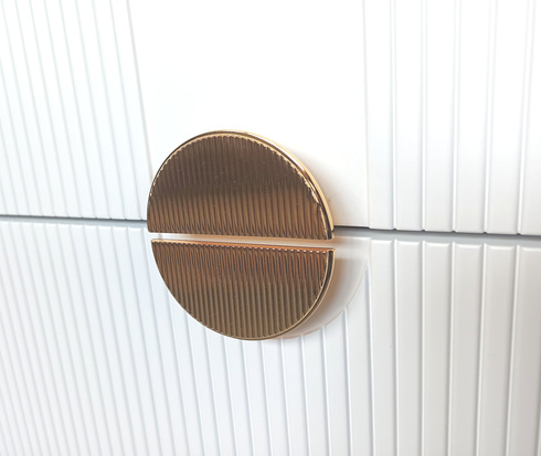 Szafka łazienkowa ryflowana Sanitti Epsilon 60 biała uchwyt złoty